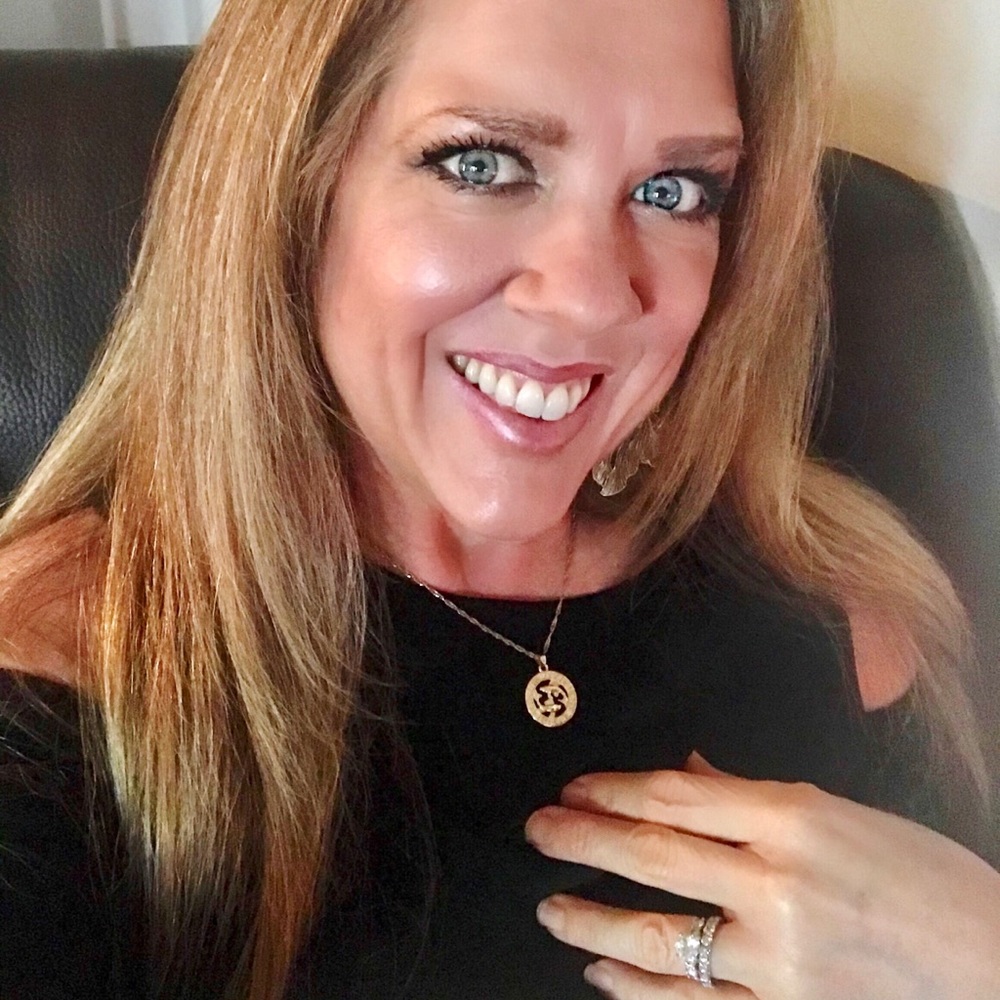 Meet your Posher, Julia